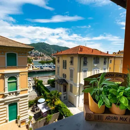 Lägenhet Casa Daniele - Centralissima Sul Porto Di Rapallo